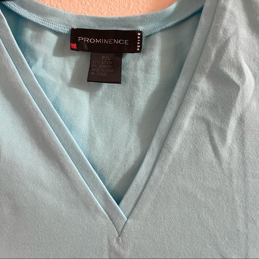 Prominence Blue Top Petite Large NWT - Picture 4 of 4